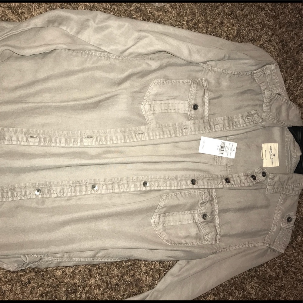 American eagle jacket//pullover fits bigger